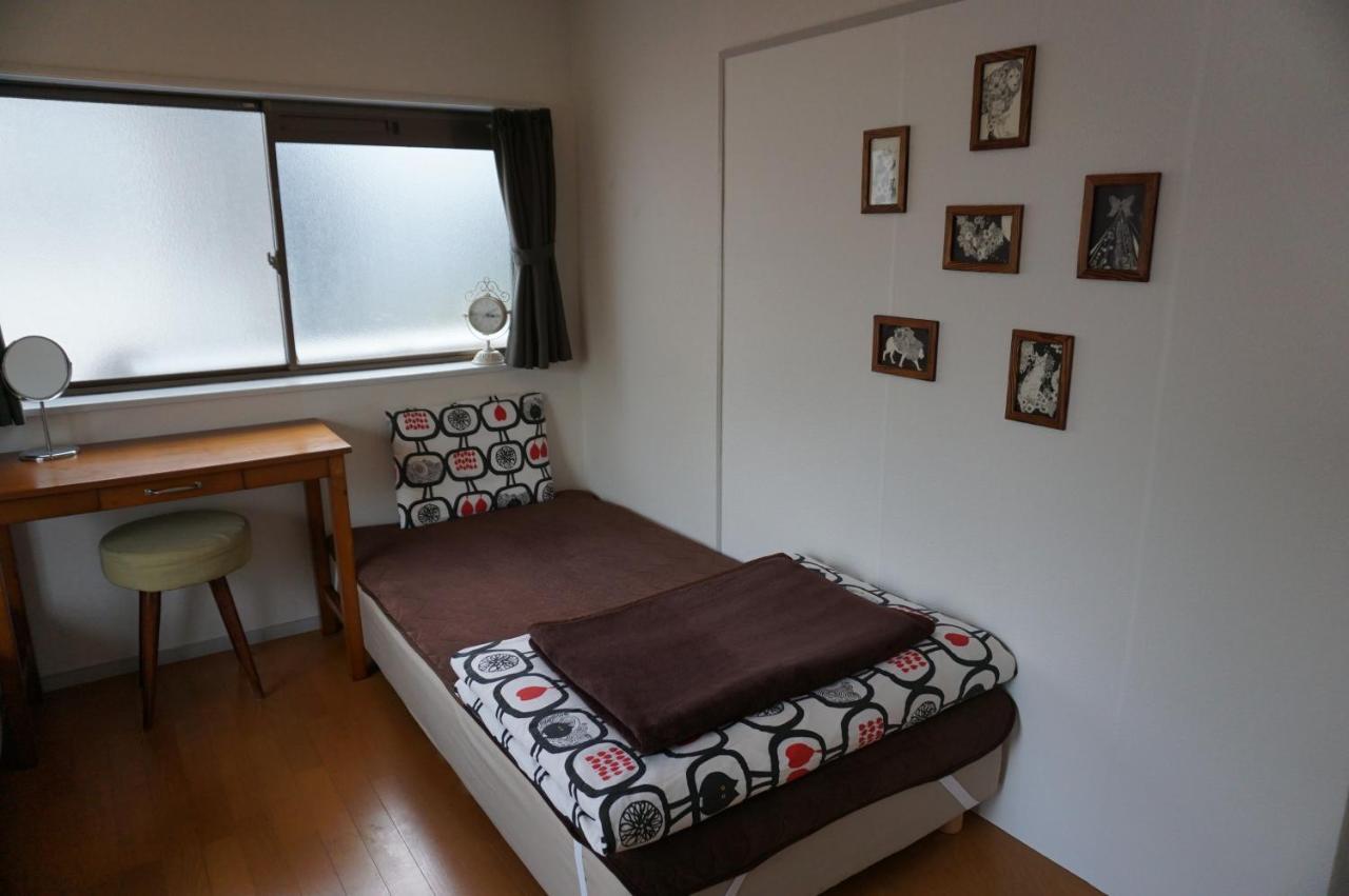 Guesthouse Ten-Roku - Female Only Osaka Exterior photo